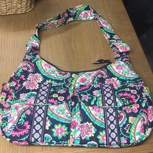 On the shoulder cargo bag